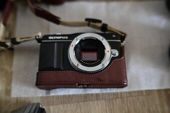 📸 M.Zuiko 17mm f/1.2 PRO (Full Box) + Olympus E-PM2 + přísl - 9