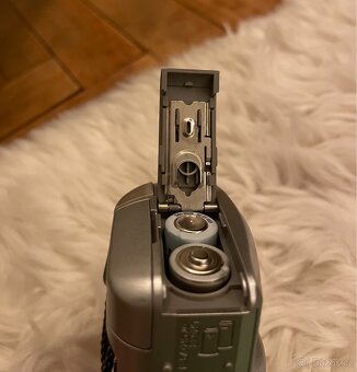 Olympus C 350 ZOOM - 9