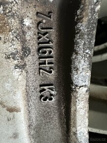 Sada ALU kol 5x108 R16 se zimními pneu 215/50R16 - 9