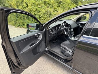 VOLVO XC60 D5 AWD 151kW r.v. 2011 - 9