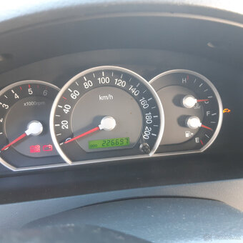 Kia Sorento - 9