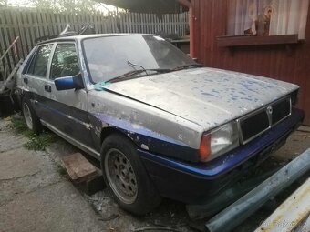 2x Lancia Delta 1.6 HF Turbo - 9