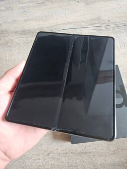 Samsung Galaxy Z Fold 4 - 9