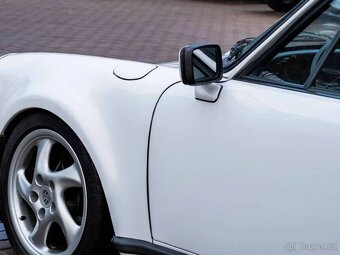 Porsche 911 3.2 Carrera Targa z roku 1984 - 9