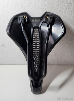 3D sedlo SPECIALIZED Romin Evo Pro Mirror Black 155 mm - 9