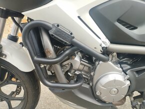 Honda NC700X - 9