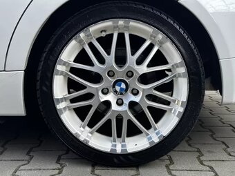 BMW Řada 3 E90 320i 110kW Sedan Navi Aut. klima Šíbr ALU R18 - 9