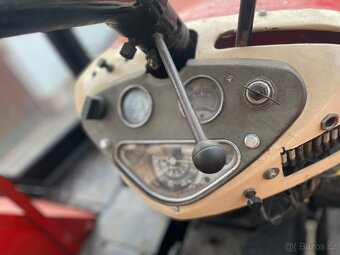 Plně funkční traktor Zetor 5911 - 9