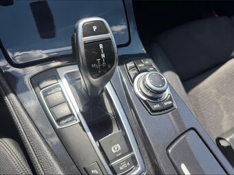 Prodám BMW Řada 5 (F10), 520d 135kW, 04/2013 - 9