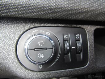 Opel Meriva 1.4i ,  74 kW benzín, 2013 - 9