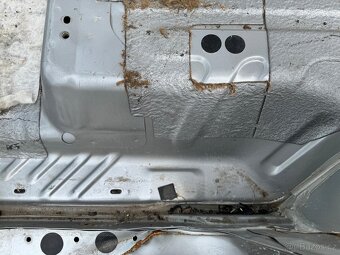 Prodej Nissan Patrol Y61 - 9