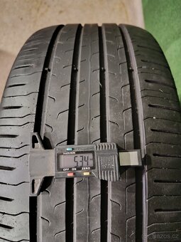 4ks letni 235/45/18 Continental - 9