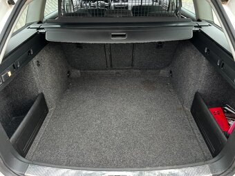 ŠKODA SUPERB II KOMBI 2.0TDI 103KW FACELIFT - SERVISOVÁNO - 9