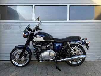 Triumph Bonneville SE - 9