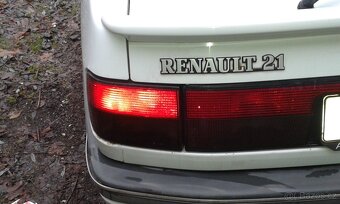 Renault 21 TL - 9
