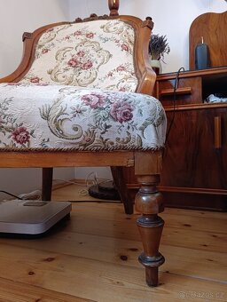 Sada starožitného nábytku - 9