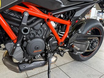 KTM 1290 Super Duke R - 9