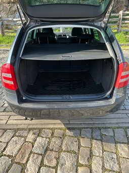 ŠKODA OCTAVIA KOMBI II. - 9