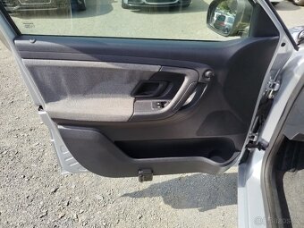 Škoda FABIA 1.2i 51kW, r.v. 4/2009, najeto 185.350km - 9