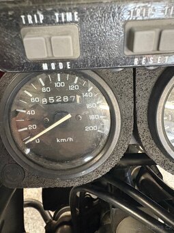 Honda Africa Twin 750 - 9