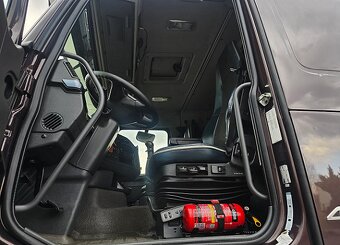 Volvo FH 420 6x4 - valník s hydraulickou rukou - 9