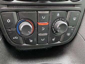 Opel Meriva 1.4T ,  88 kW benzín, 2012 - 9