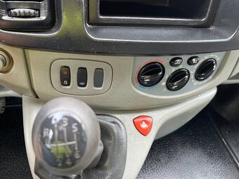Renault Trafic MAXI 2.0Dci L2H2 rok 2010 - 9