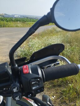 Triumph Tiger 800 xca - 9