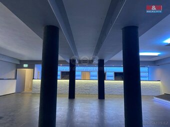 Pronájem obchod a služby v Hlinsku, ul. Poděbradovo náměstí - 9