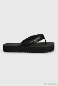 Dámské žabky Calvin Klein - 9