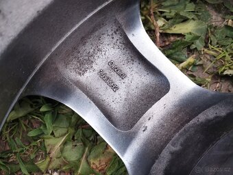 Litá kola s pneumatikami 215/55 R16 - 9