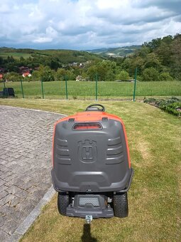 Husqvarna RC 320 Ts AWD - 9
