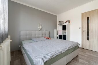 Prodej prostorného bytu 3+1 v OV po kompletní rekonstrukci - 9