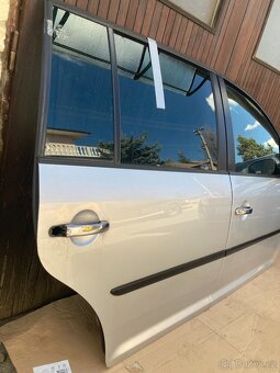 Dveře VW Touran 1T2 - 9