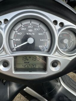 Skútr Yamaha Xcity 125 , 10 Kw - 9