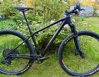 Skvělé závodní karbonové ultra lehké kolo OG Evkin, 29",M r - 9