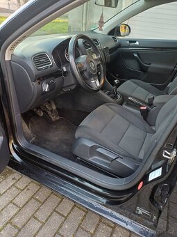 Prodám VW Golf 6 combi 1.6 TDI 77kw Highline dovoz z DE - 9