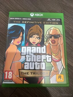 Xbox one s 1tb +hry - 9