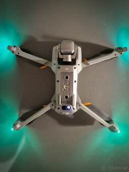 Dron DJI Mavic Air 2S Fly More Combo - 9