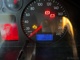 VW Multivan T5 2,5 TDI 128kw - 9