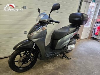 Honda SH 300i - 9