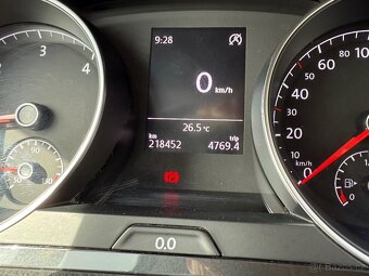 VW Golf 7 kombi 1,6Tdi 85kW r.v.2019 serviska 1.majitel - 9