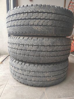 Letni pneu 205/70/15 C - 9