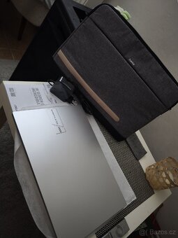 Prodám LAPTOP vivobook16 ASUS ,512/16,inelcore i5 - 9