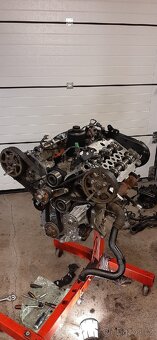 LAND ROVER DISCOVERY 4 - 9