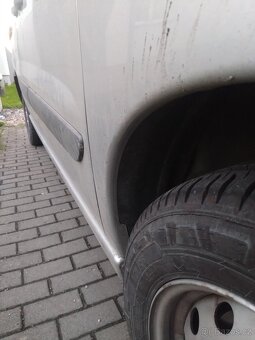 Obytná dodávka ideální pro rybáře nebo pejskaře - 9