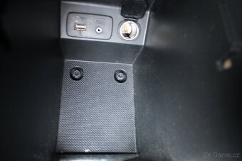 Subaru Forester, 2,0D 108KW, 4 x 4, ČR, DPH, r.v. 2012 - 9