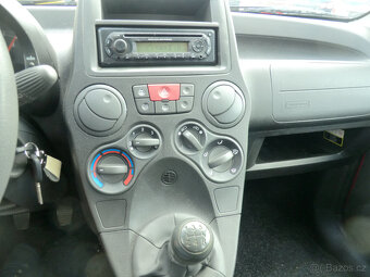 Fiat Panda, 1.1i 40kW 1. MAJITEL NOVÁ STK - 9
