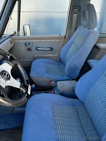 MITSUBISHI PAJERO 2.5 TD 1990 - 9