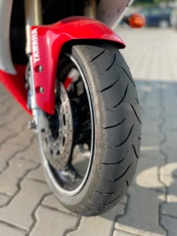 Yamaha YZF R1 - 9